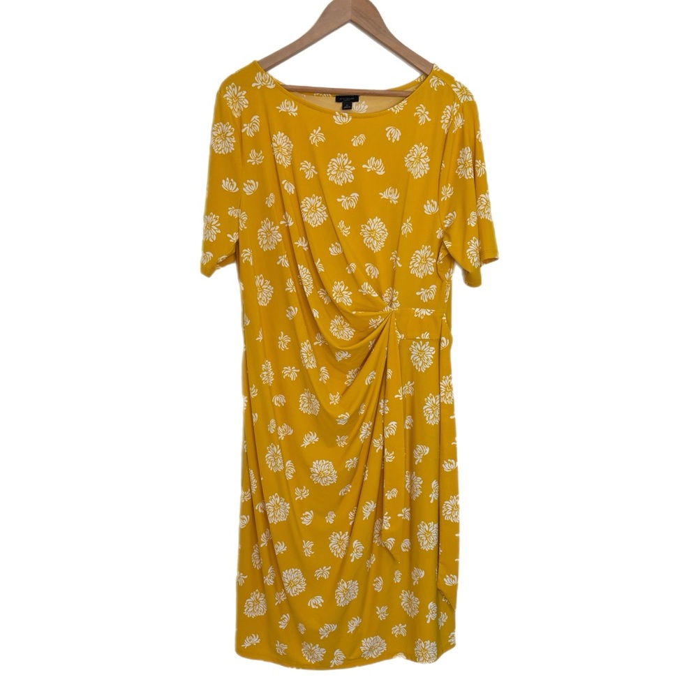 Ann Taylor Factory mustard yellow w/ white flowers short sleeve midi knit dress